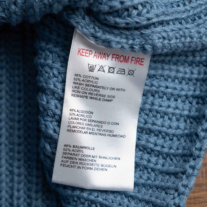 Urban Outfitters Blue Knitted Vest Size M NWT