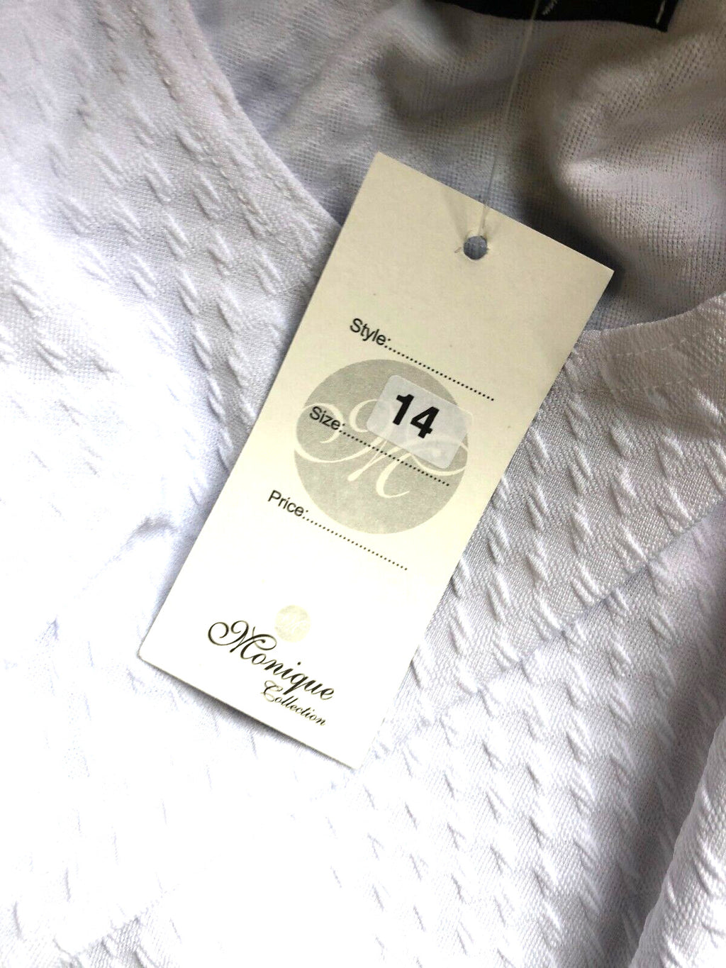 Womens T-Shirt UK14 White Round Neck Short Sleeve by Monique Collection BNWT