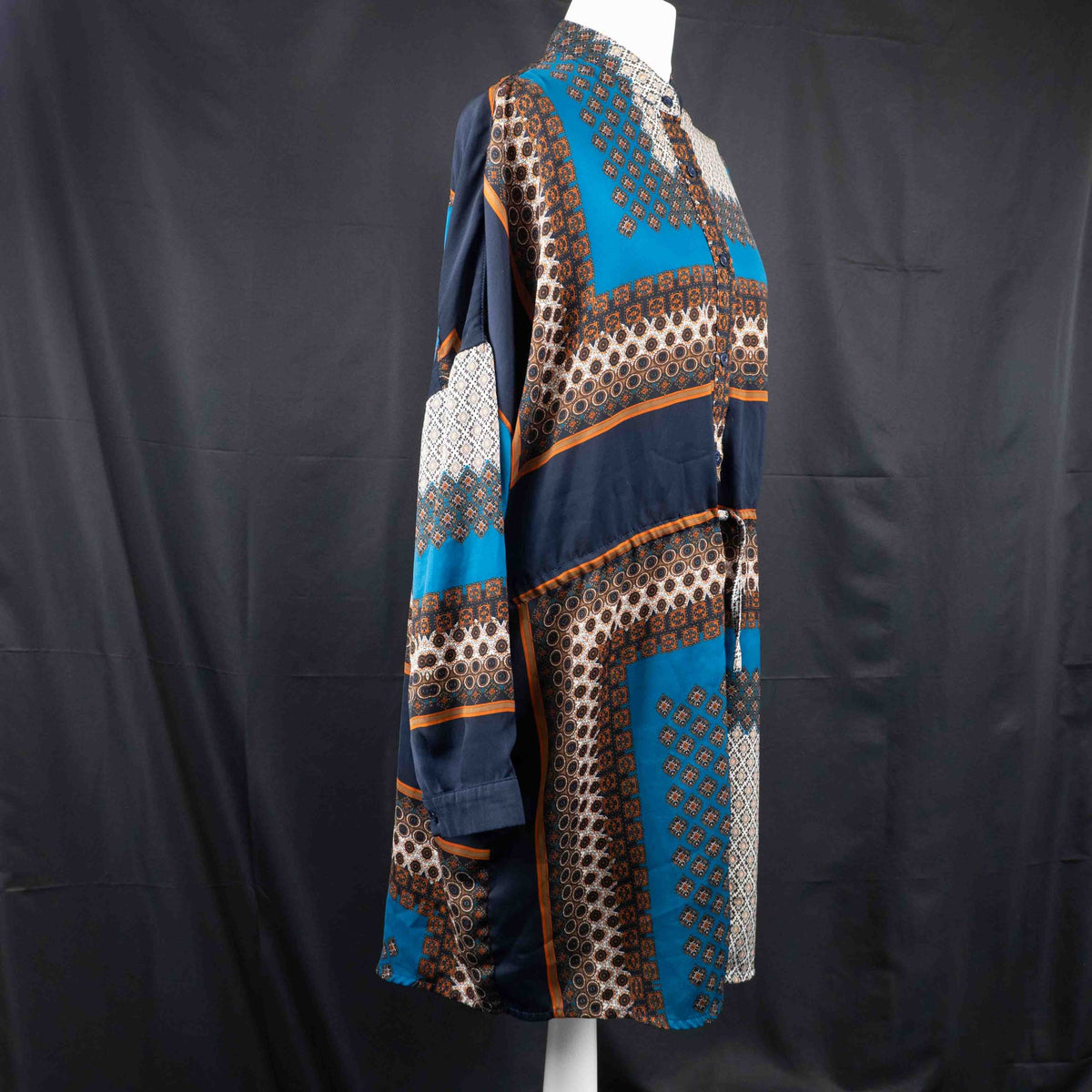 Boohoo women's A-line dress blue brown geometric pattern button-front drawstring waist