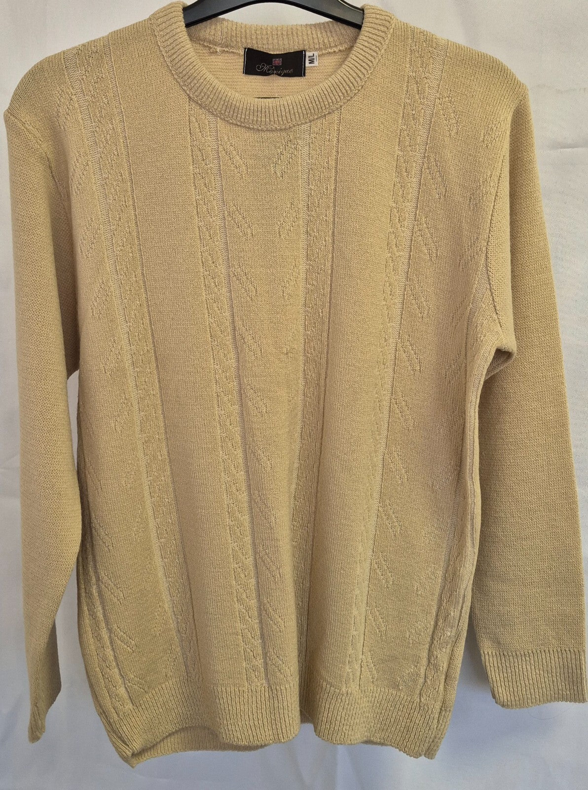Monique beige crewneck sweater cable knit pattern long sleeve new with tags