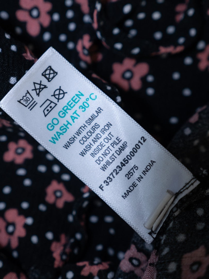 Papaya Woman Black/White/Brown Floral Long Sleeve Size 8 Top Pre-Owned