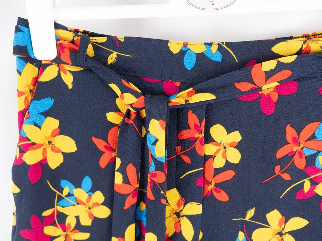 Papaya Womens Floral Shorts Size 10 | Pre-Owned