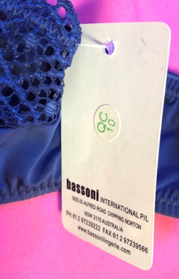 Thong Small Blue Lace Detail 9290 by Bassoni New with Tags