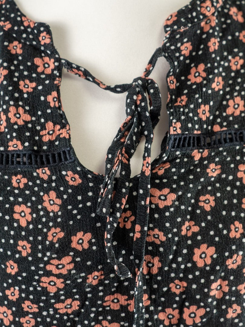 Papaya Woman Black/White/Brown Floral Long Sleeve Size 8 Top Pre-Owned