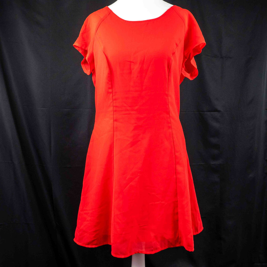 Divided by H&M red halterneck maxi dress with back zipper and flared skirt.