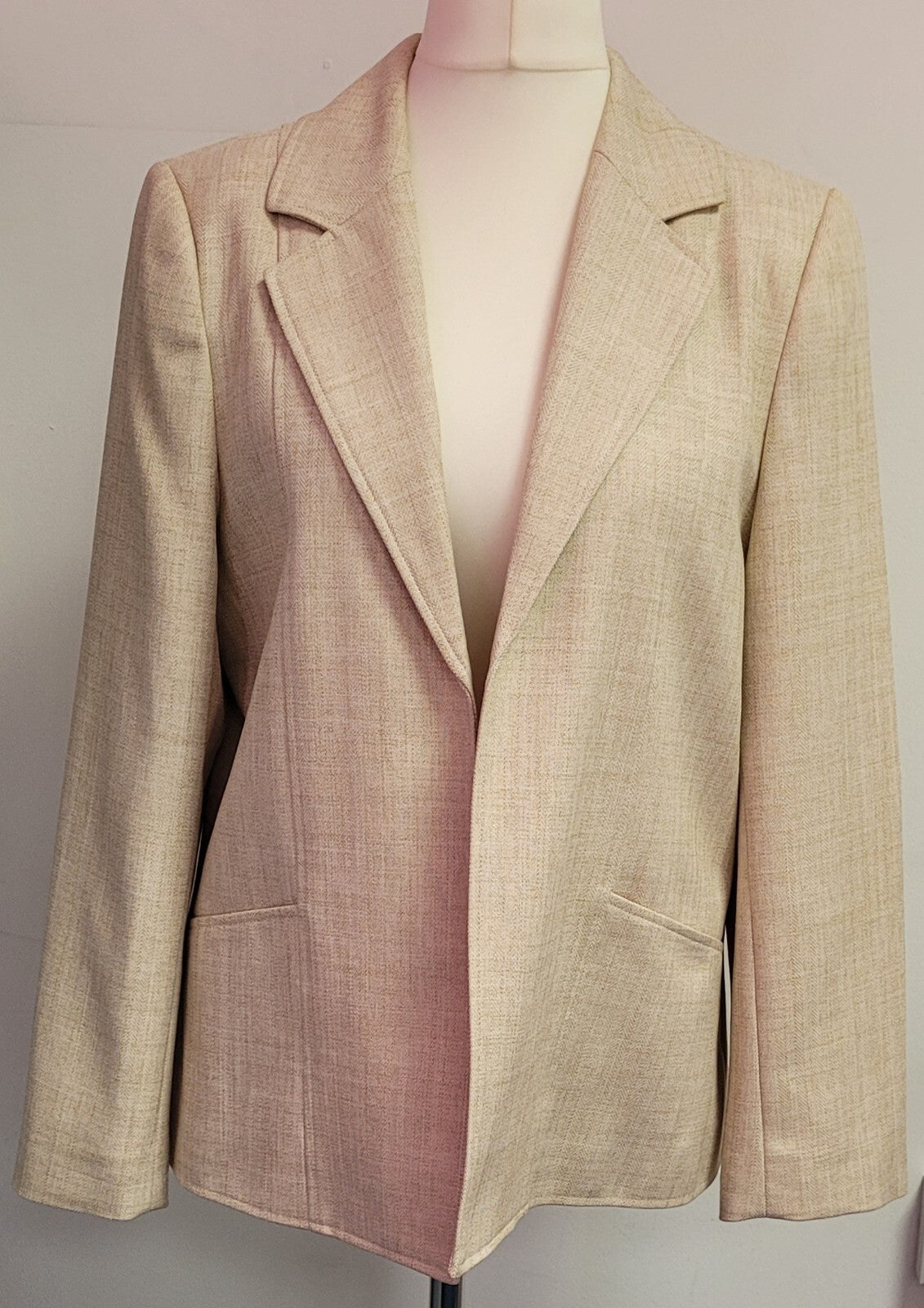 EWM Jacket UK16 Beige Edge to Edge Mid-Length Pockets Lined Pre-Owned