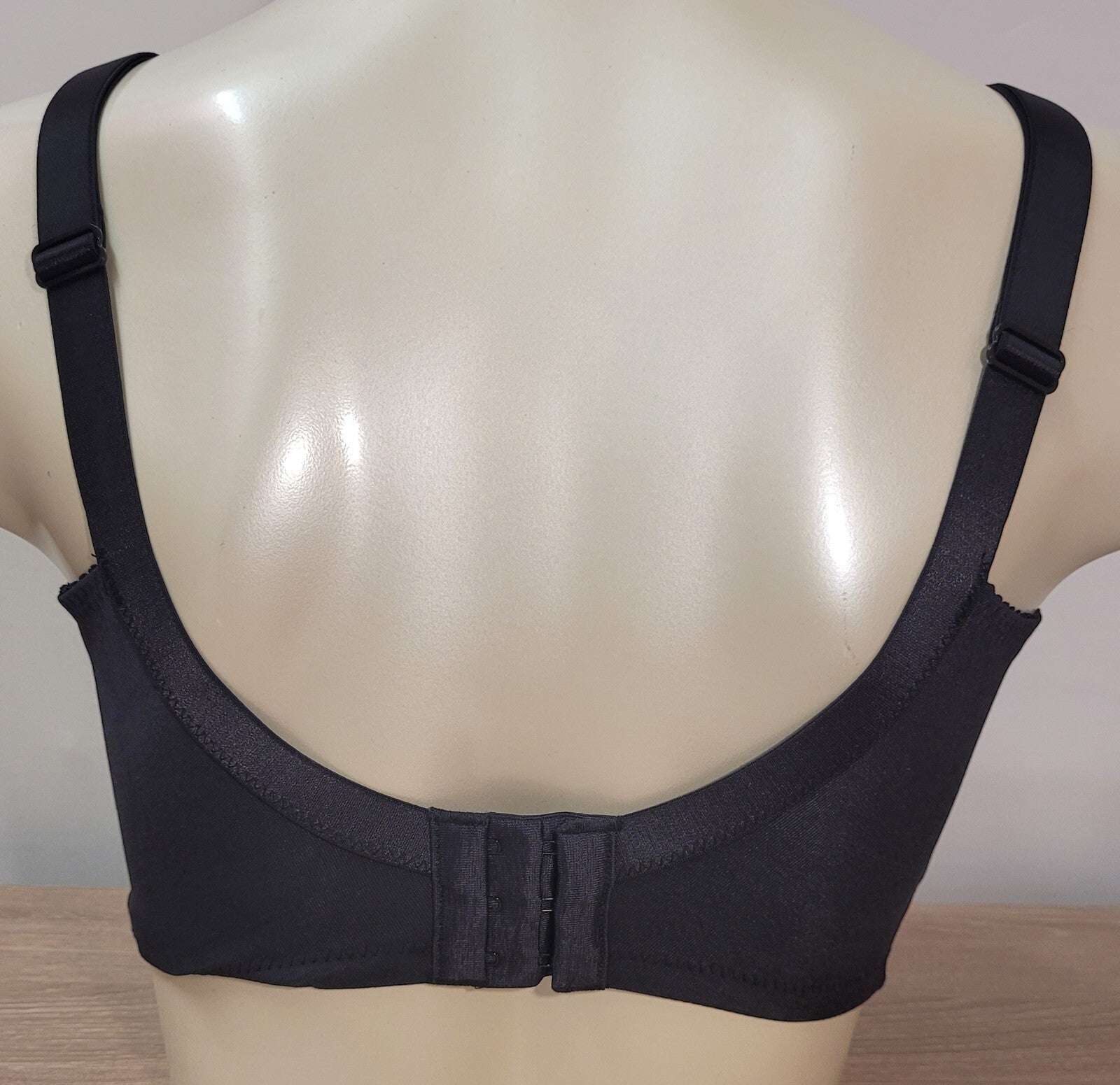 Royce Nursing Bra 34H Black Jasmine 469 Full Cup New with Tags