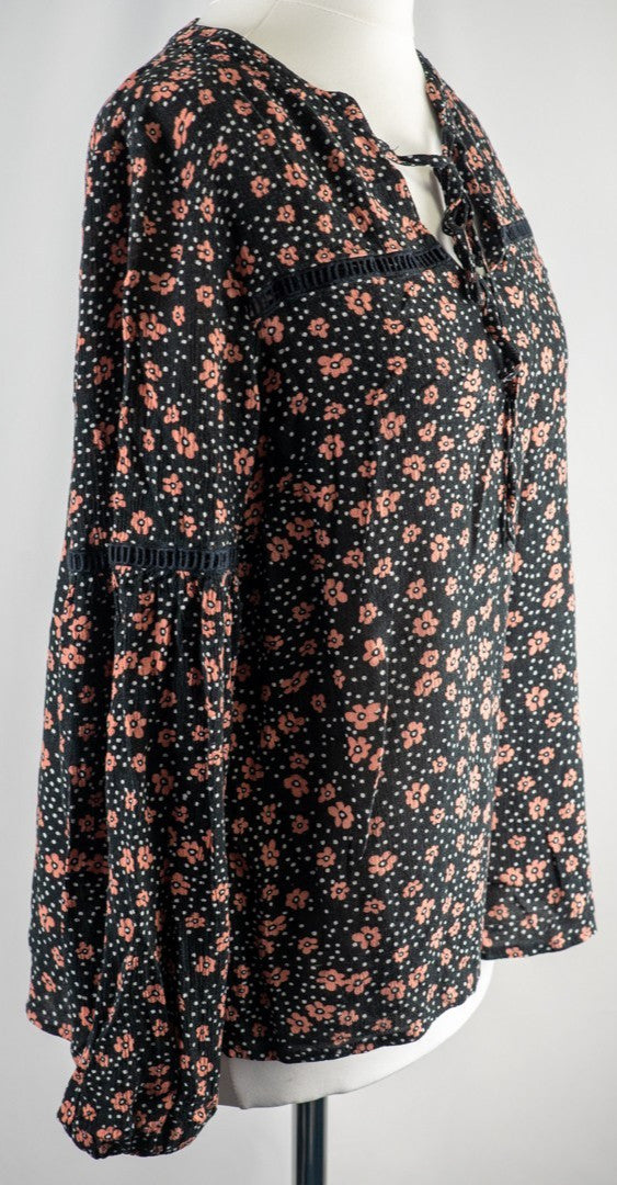 Papaya Woman Black/White/Brown Floral Long Sleeve Size 8 Top Pre-Owned