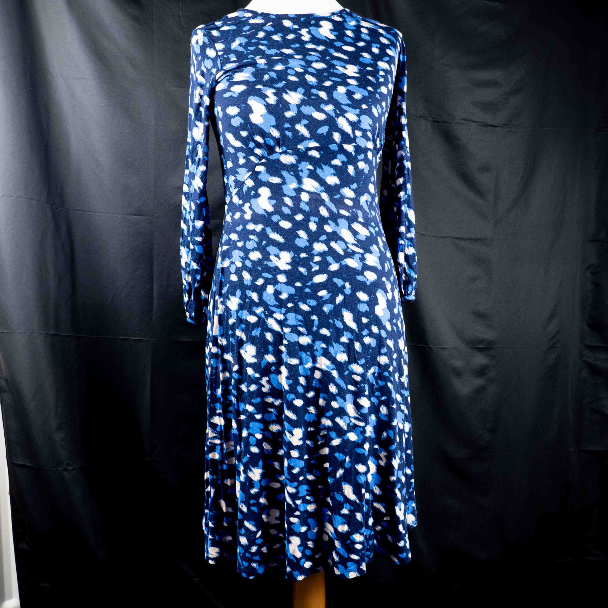 Roman midi dress blue and white abstract pattern long sleeves fitted waist stretchy material.