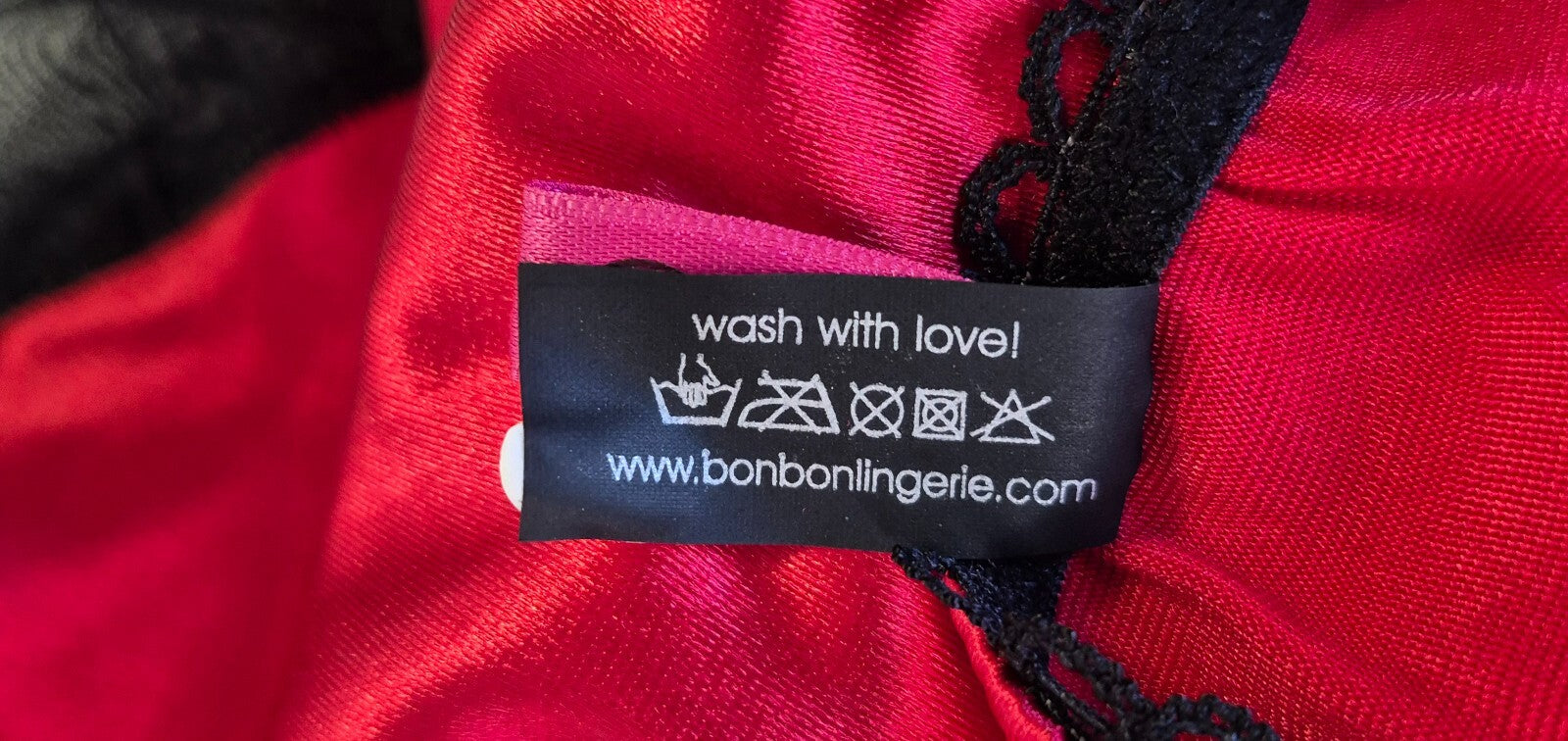 Bonbon Chemise Small Red/Black BNWT