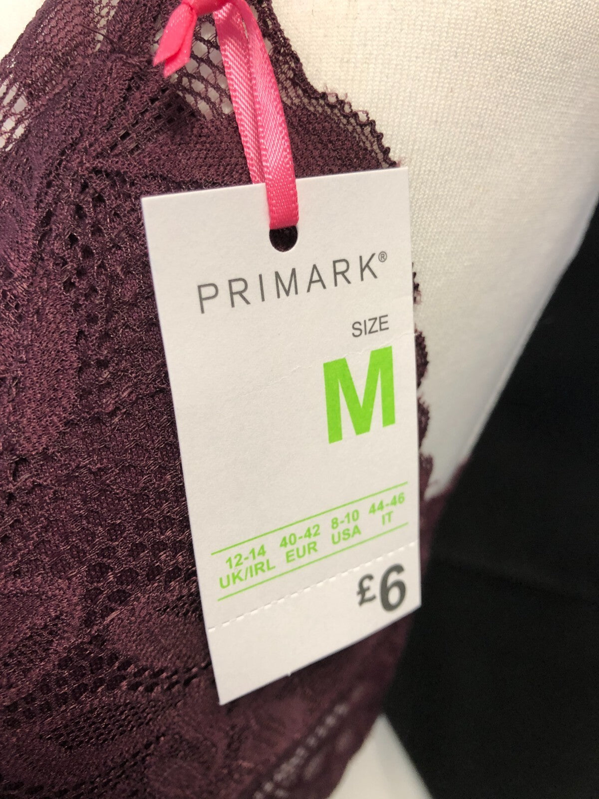 Primark purple bra lightly padded with all-over lace detail and non-wired design.