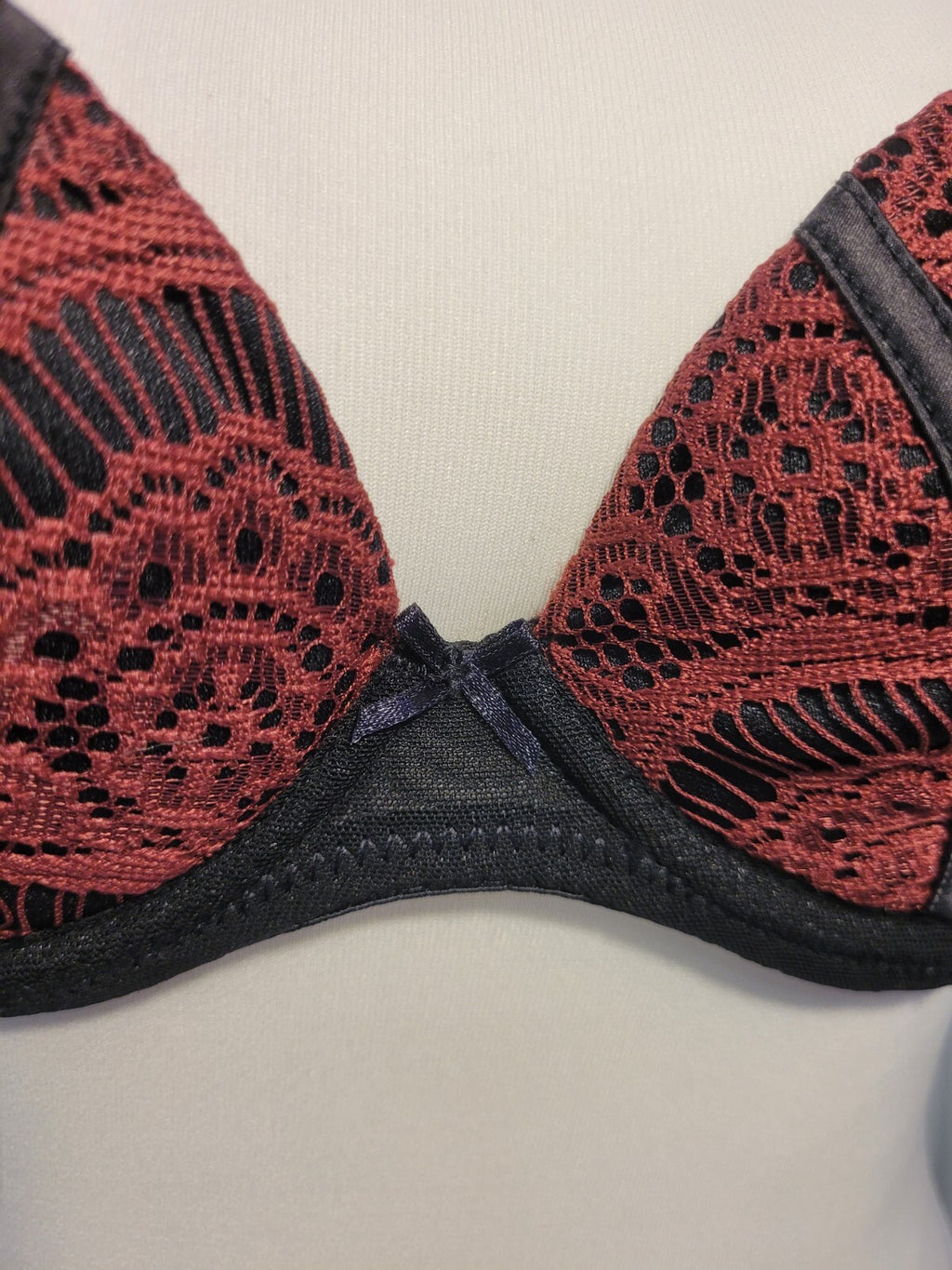 Bra 34C Burgundy/Black Padded Plunge Kylee GK456 by Ann Summers New with Tags