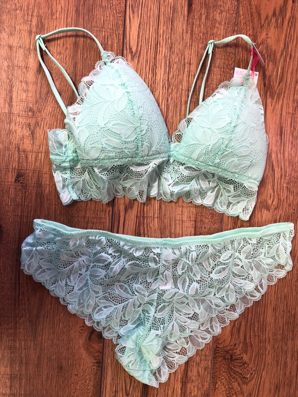 Primark Bra &amp; Brief Set M Mint Green Non Wired Lightly Padded  BNWT