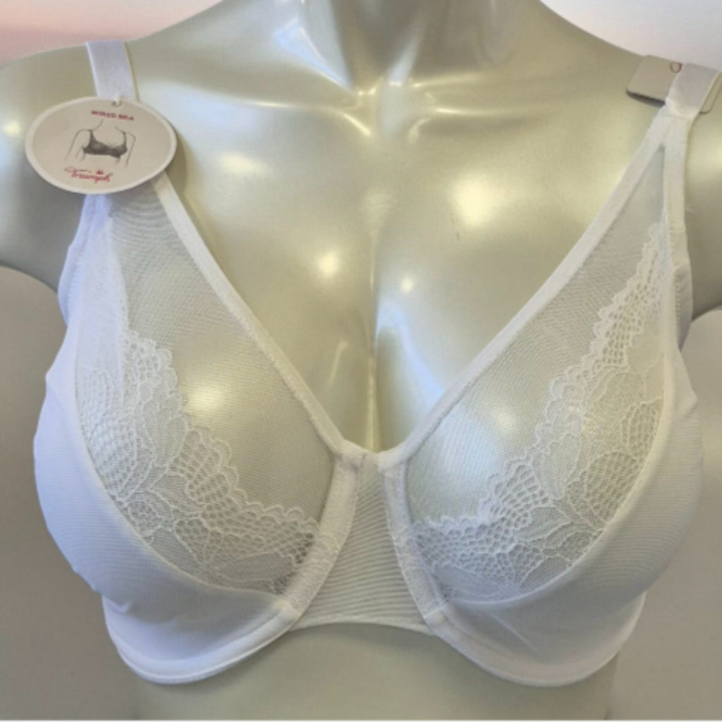 Triumph 34C Lace Spotlight Bra White NWT