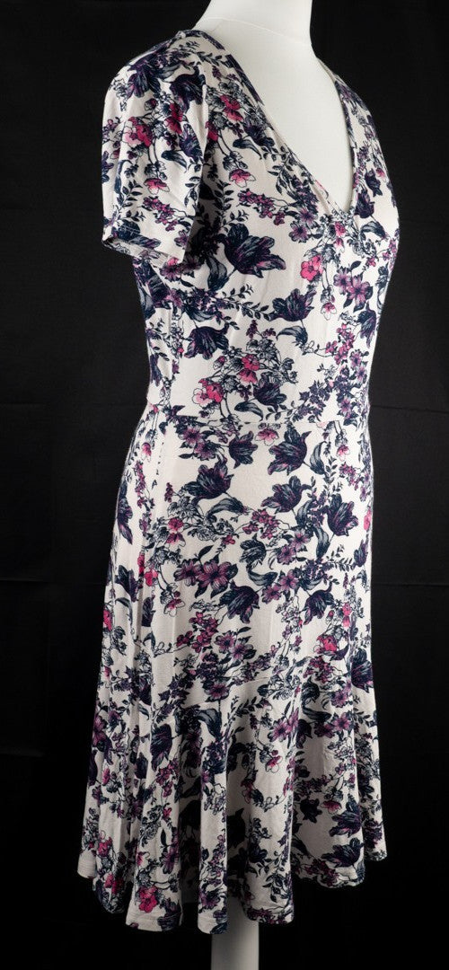 Next White Floral Knee Length Size 10 Dress Pre-Owned