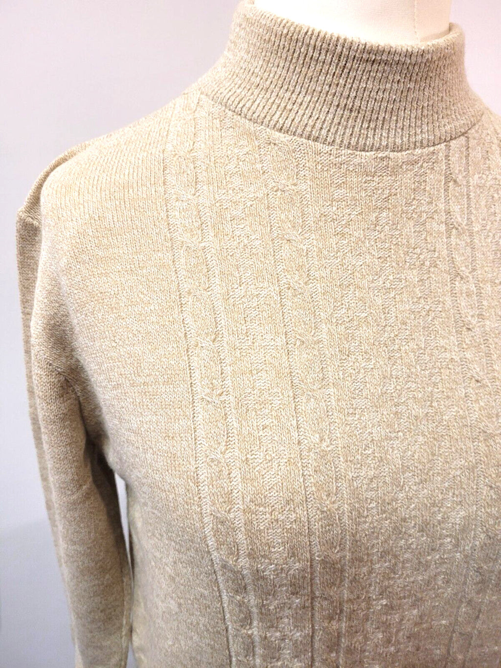 Womens Jumper M/L Beige Crew Neck Cable Knit by Monique  New with Tags