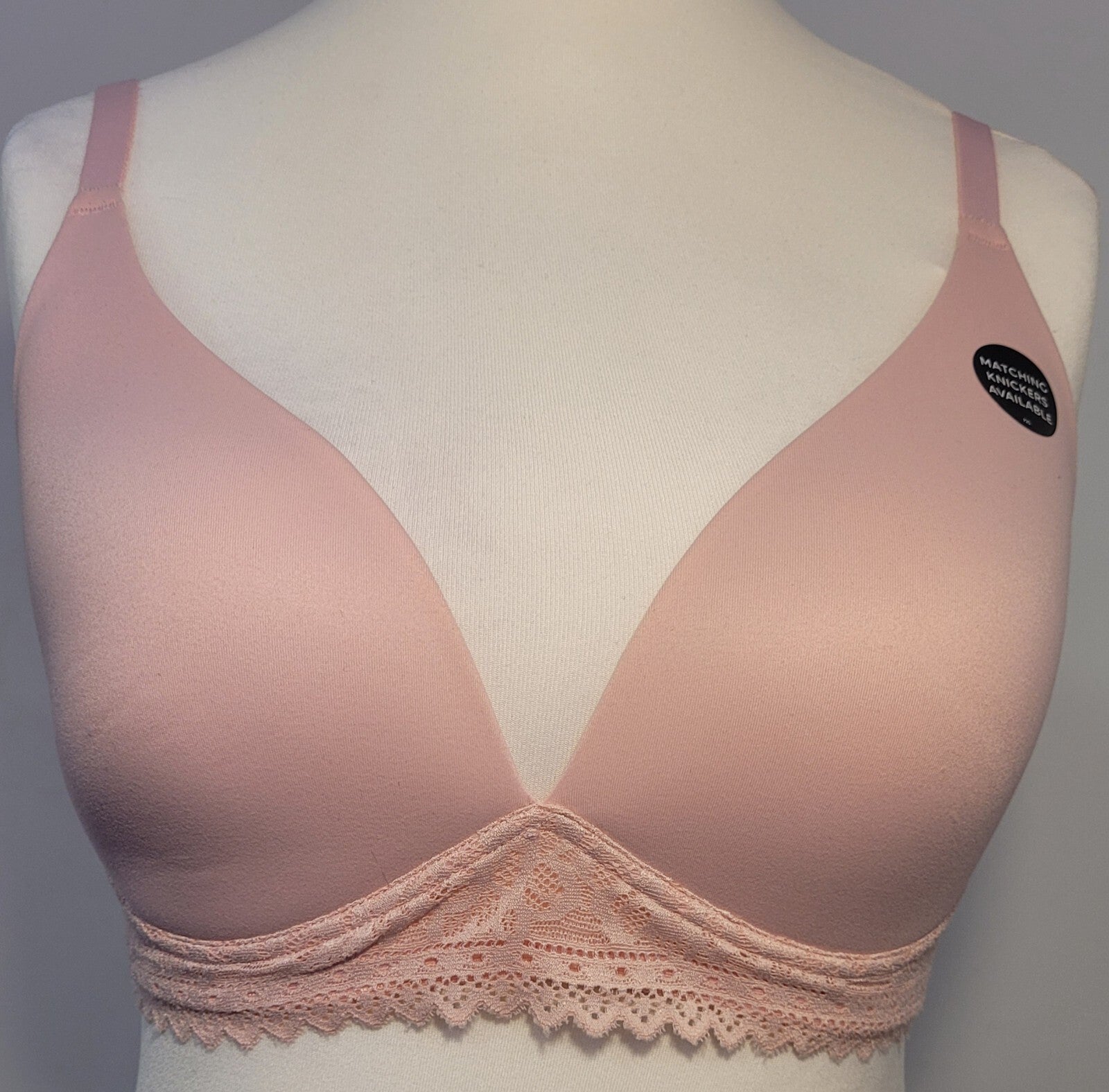 M&amp;S Bra 32DD Medium Pink Non-Wired Padded Body Lounge New with Tags
