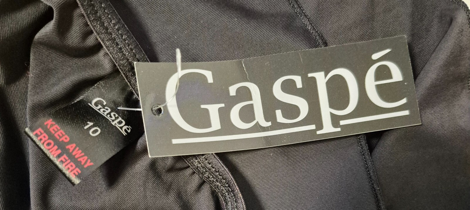 Gaspe Camisole Top Size 10 Black NWT