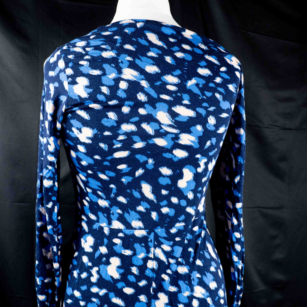 Roman midi dress blue and white abstract pattern long sleeves fitted waist stretchy material.