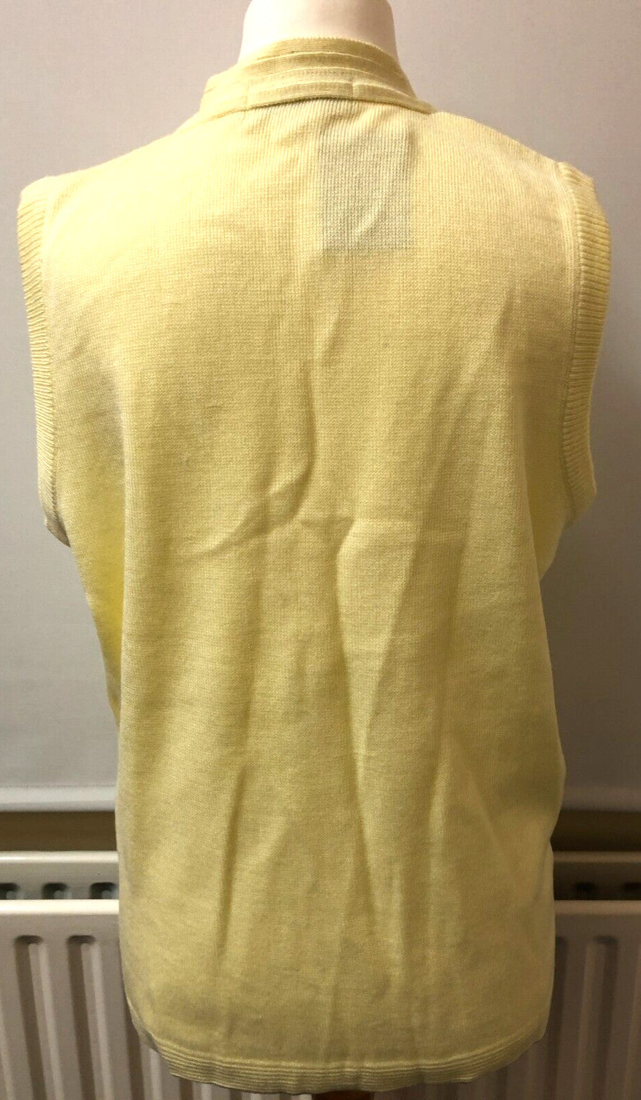 Beaumonde Sleeveless Cardigan 14/16 Yellow Button Through New with Tags