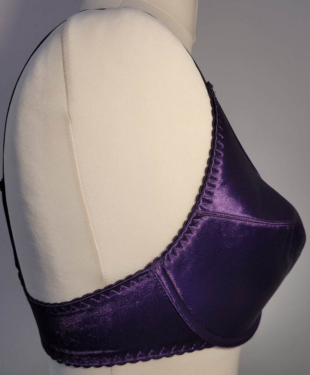 Bra 32DD Purple Padded Balcony  Padded Underwired 9049 by B'ware New with Tags