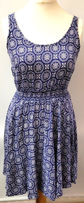 Summer Dress UK10 Blue/White Patterned Sleeveless Round Neck by Papaya Pre-Owned
