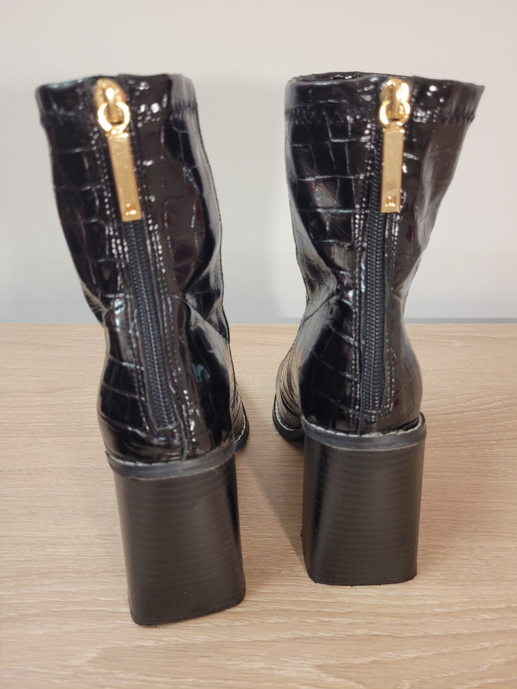 River Island Ankle Boots UK4 Mock Croc Black Back Zip Fastening Pre-Owned