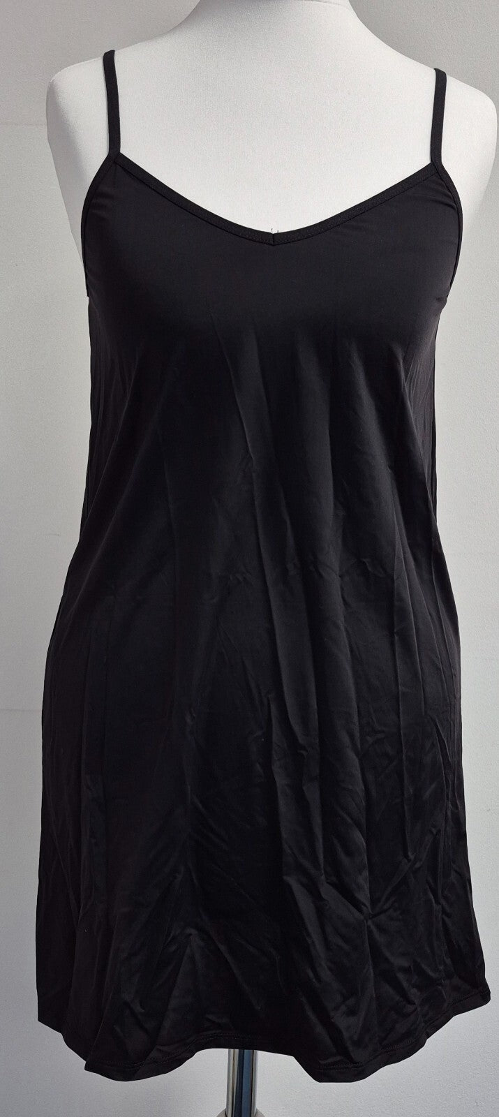 Gaspe Chemise Slip  Size 10 Black NWT