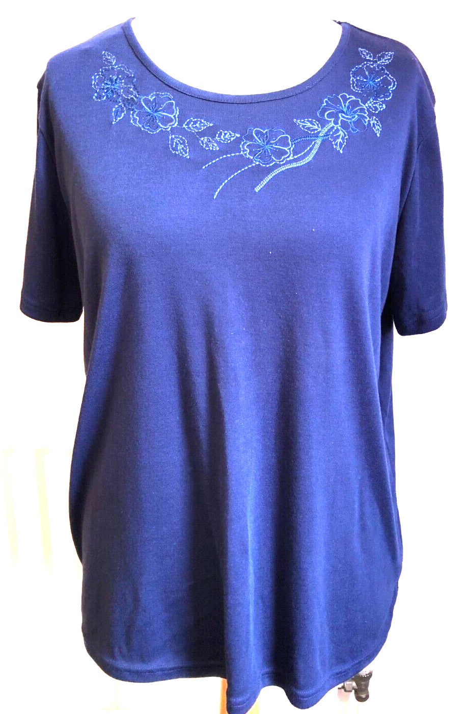 Womens Top XL Blue Short Sleeve Round Neck Floral Detailing by Fay Louise BNWT