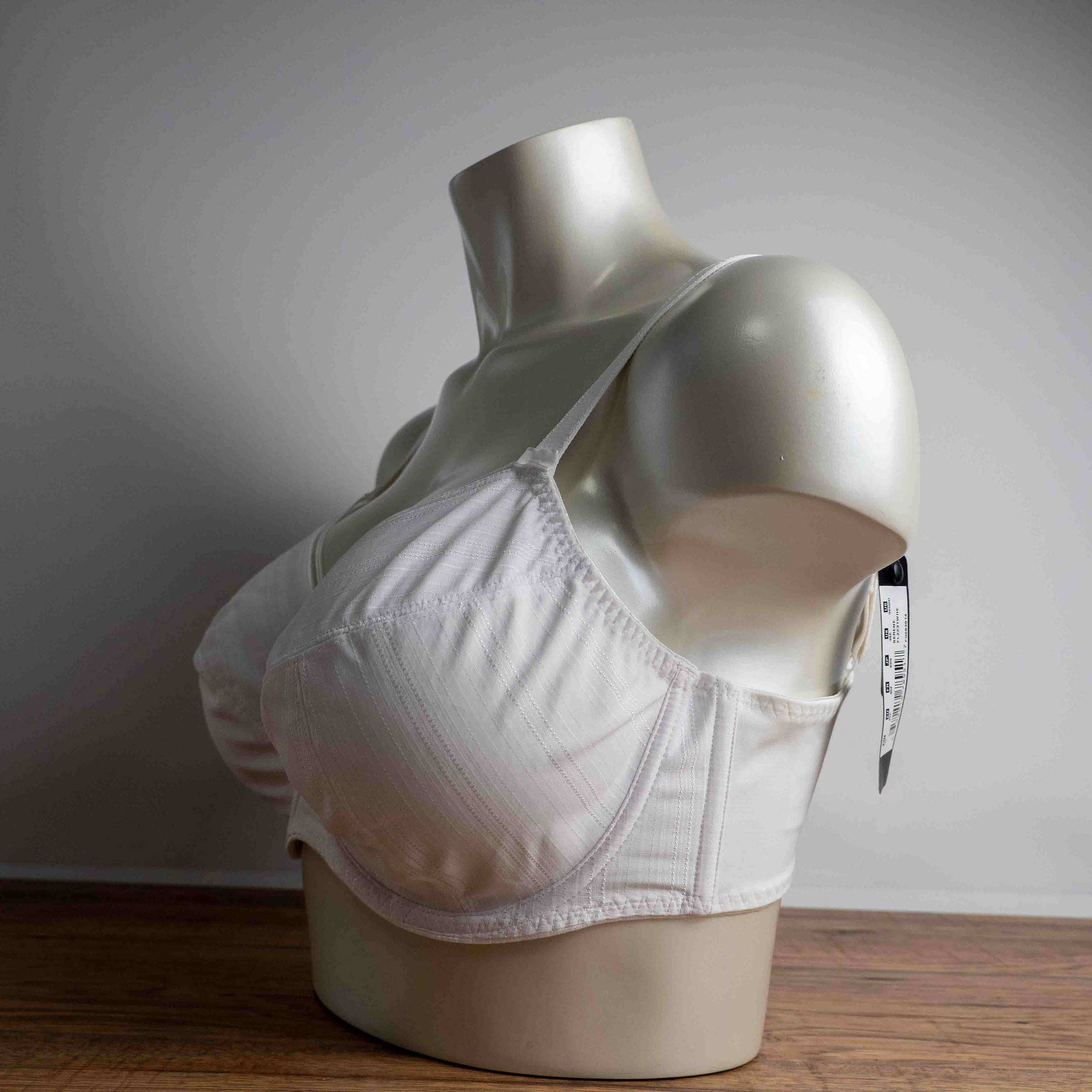 Fantasie white underwire bra size 36E with adjustable straps and supportive cups.