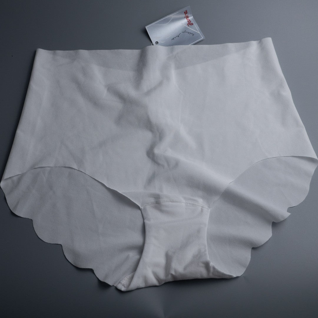 Janira white full briefs with scalloped edging, made from polyamide blend, BNWT.