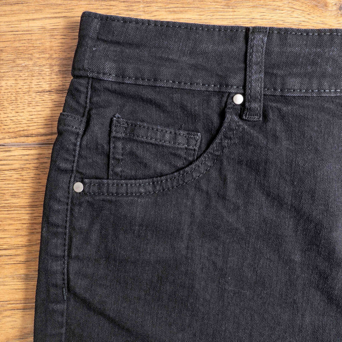 Yours black denim shorts size UK 16 with front and back pockets, brand new with tags.