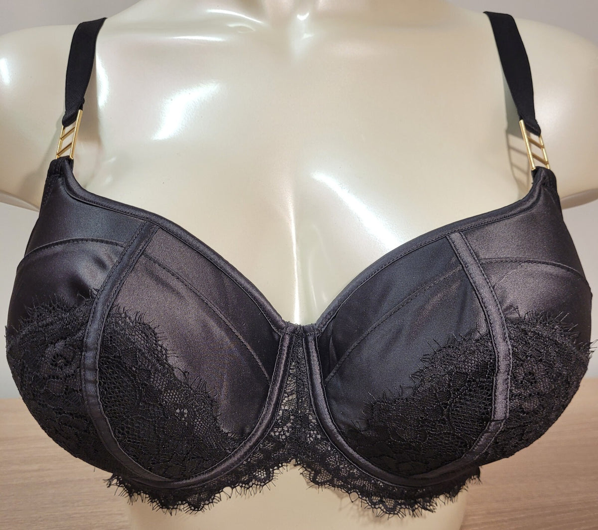 Bra 36DD Black Balconette Underwired Padded Hecate 40782 More by Bluebella NWT
