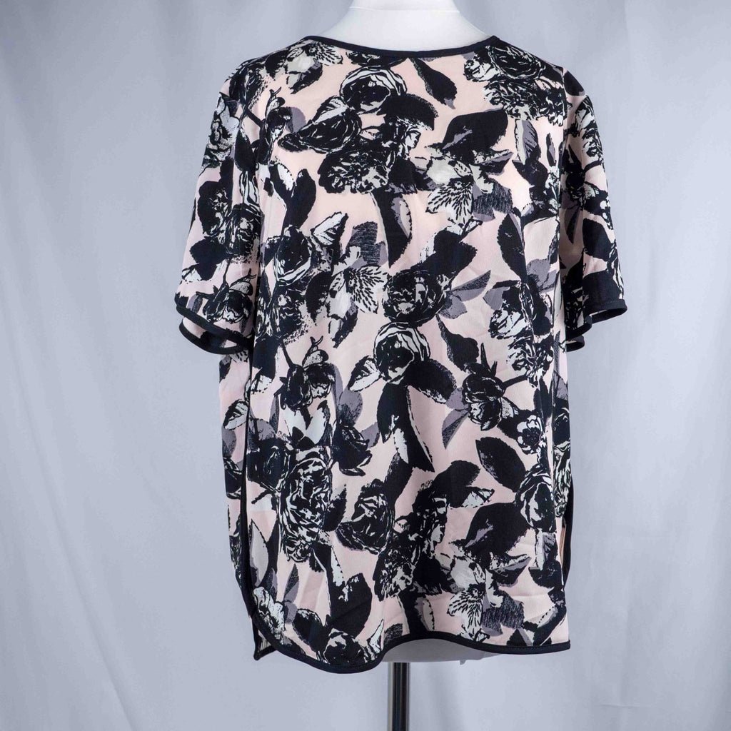 Red Herring Black Floral Size 16 Short Sleeve Top Pre-Owned