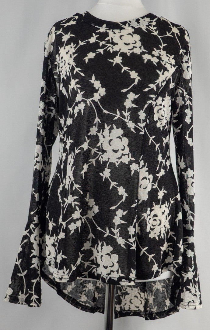 Izabel London Black &amp; White Floral Semi Sheer Size 12 Top Pre-Owned