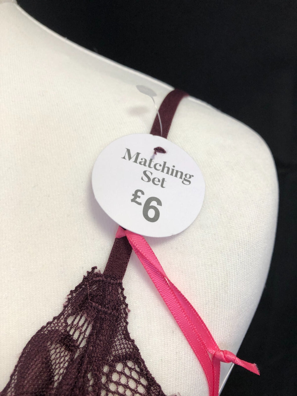 Primark purple bra lightly padded with all-over lace detail and non-wired design.