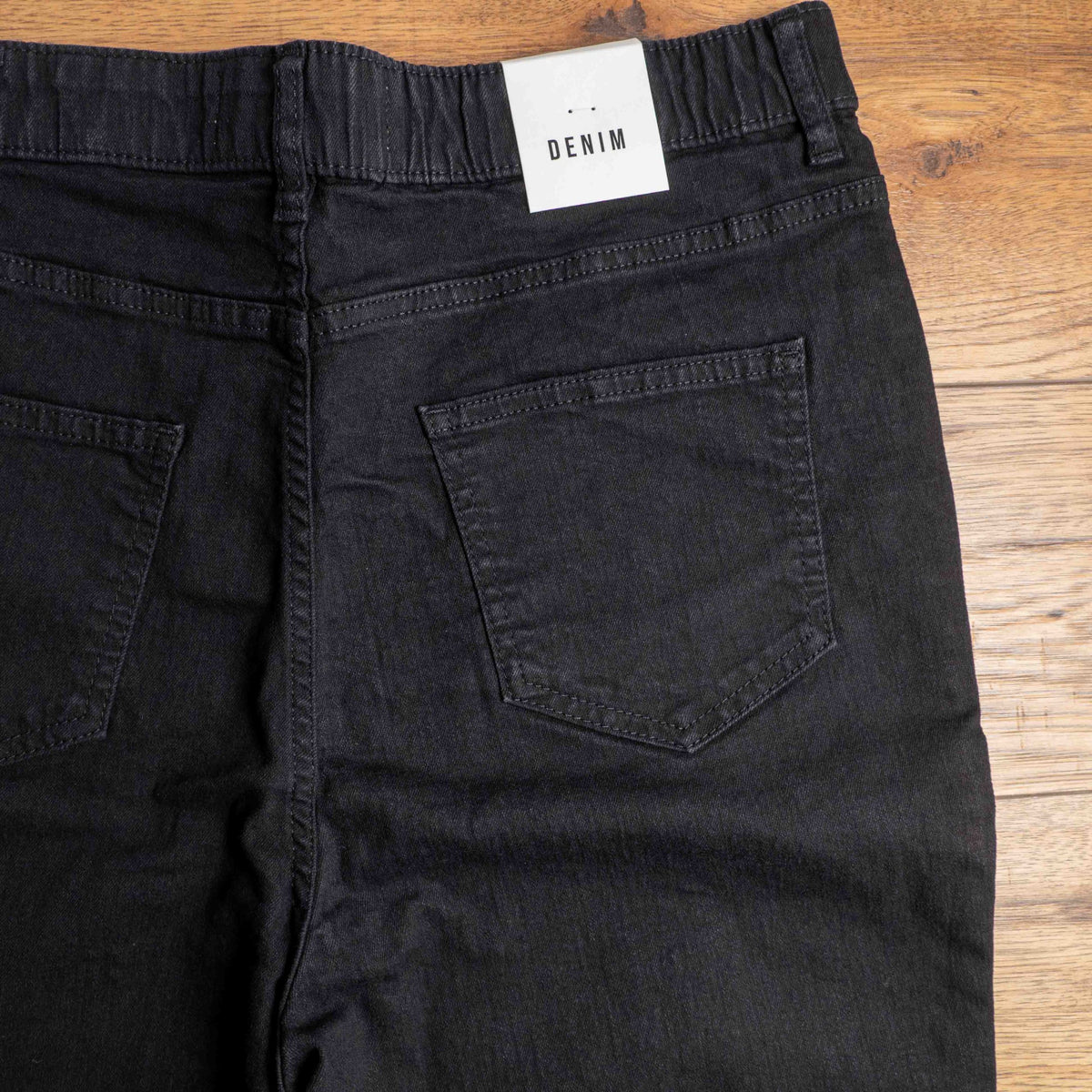 Yours black denim shorts size UK 16 with front and back pockets, brand new with tags.