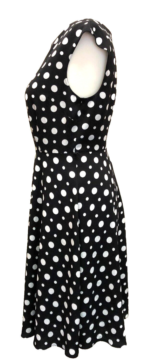 Wallis Dress UK12 Black/White Spot Fit and Flare Knee Length Sleeveless