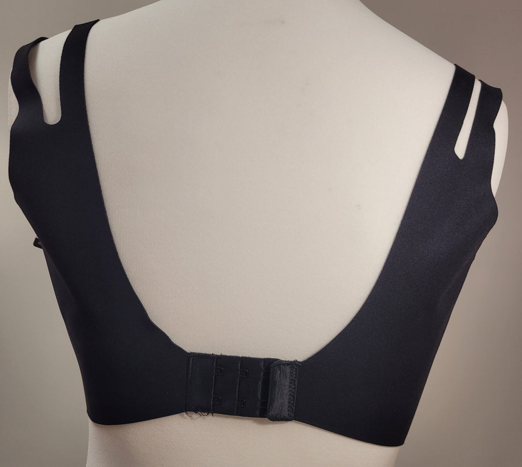 Sports Bra Small UK8/10 Black Seamless Padded by INOC IN NEED OF CHALLENGE NWT