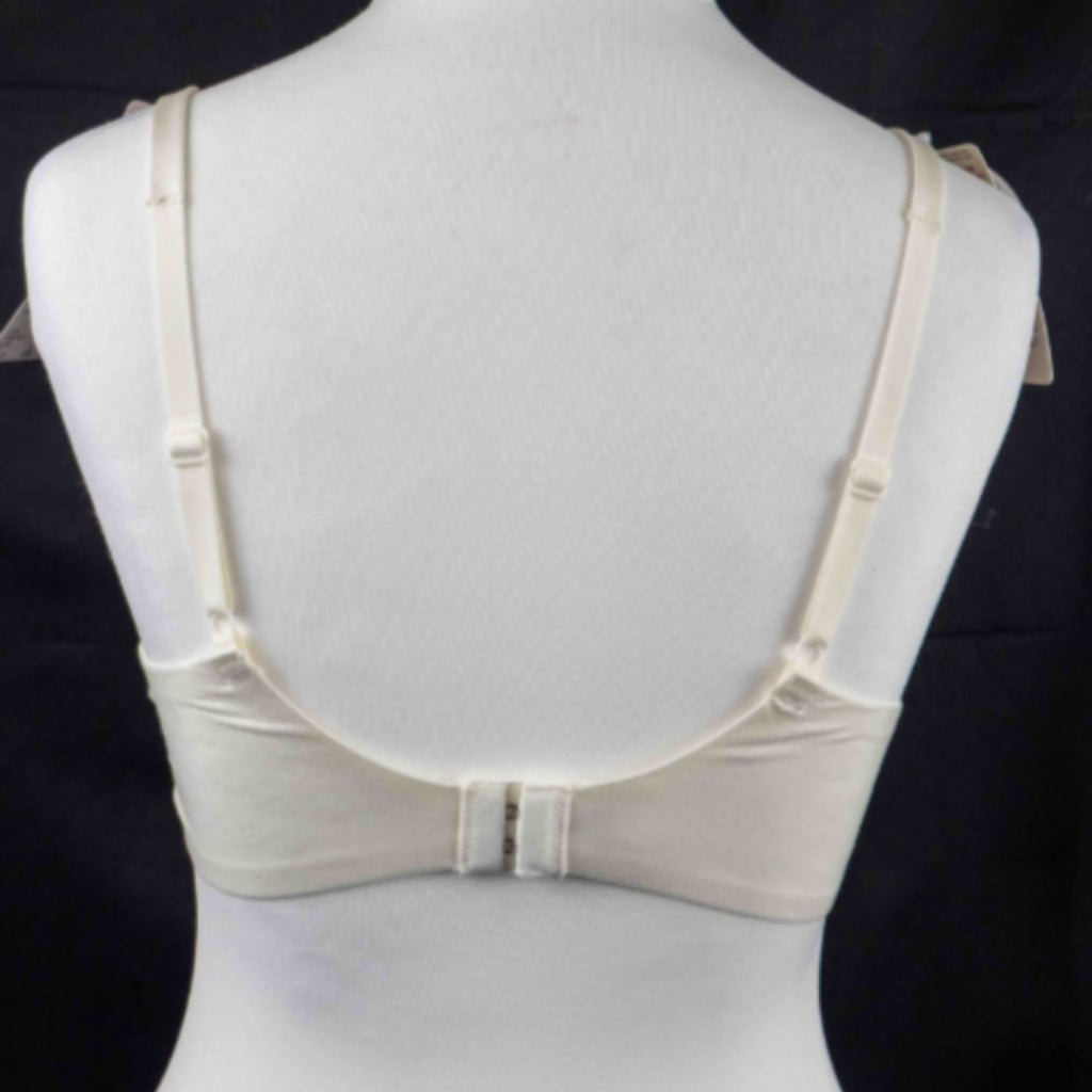 Triumph 40A Soft Touch Padded Bra NWT