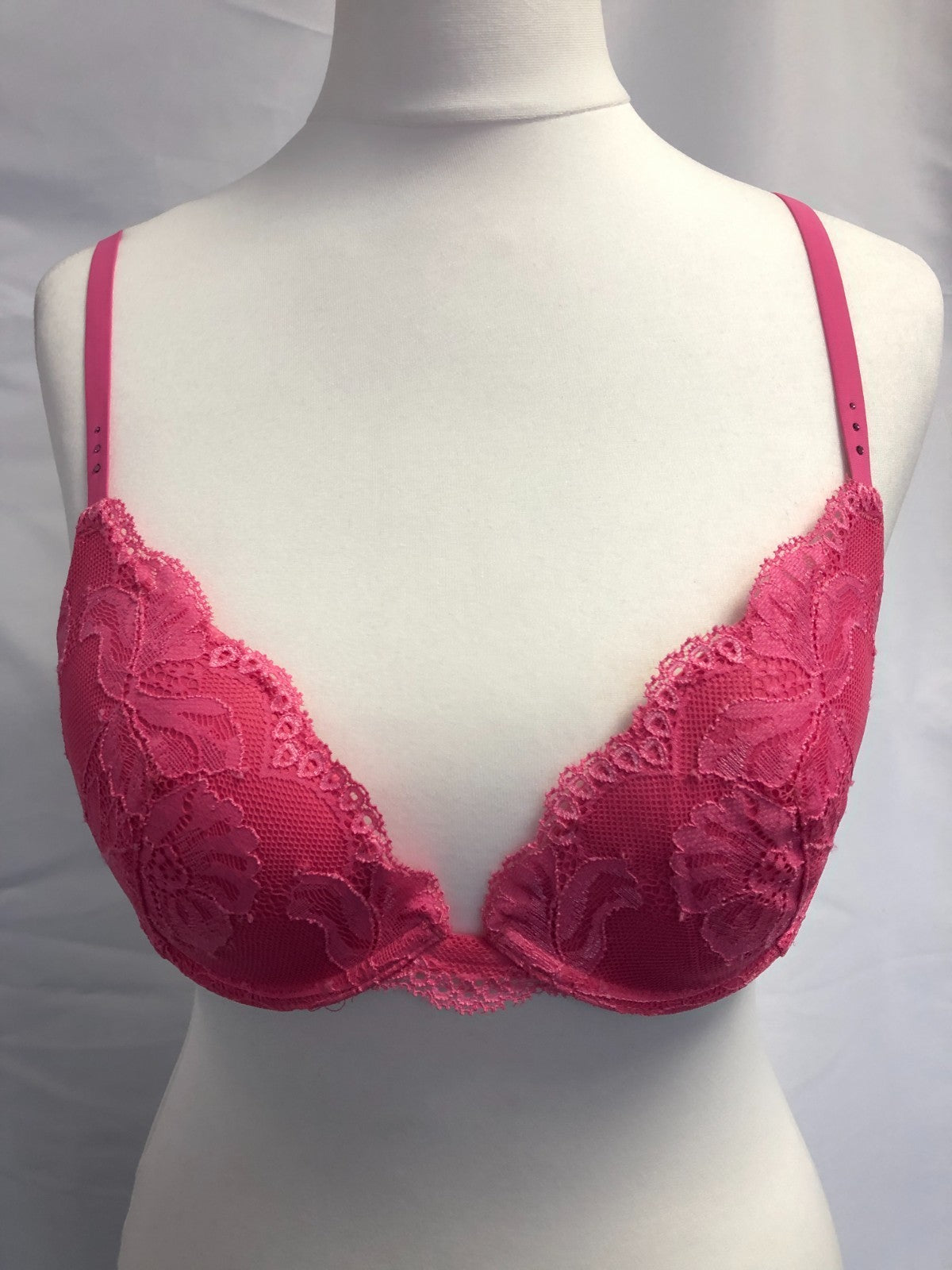 Bra 32C La Senza Pink Precision Lace Bra  BNWT