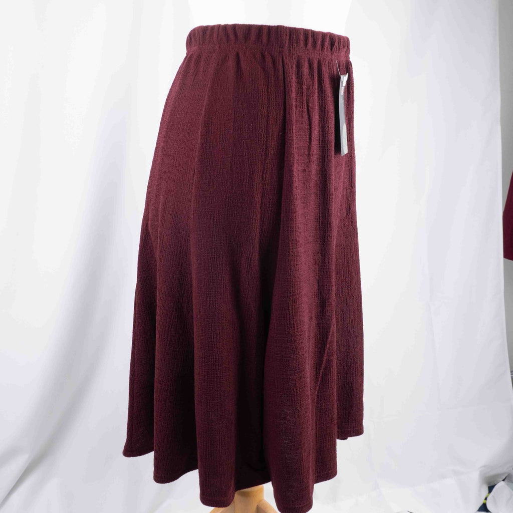Monique Collection Wine Red M/L Skirt New With Tag