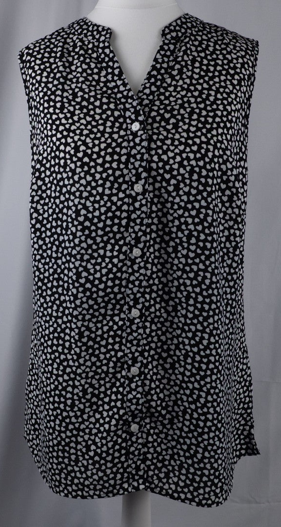 Papaya Black Heart Pattern Size 10 Top Pre-Owned