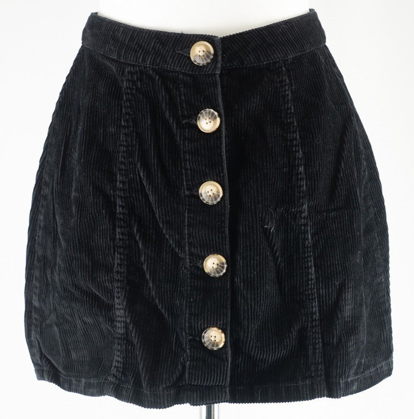 Denim &amp; Co Black Choudhury Front Button Up Size 8 Mini Skirt Pre-Owned