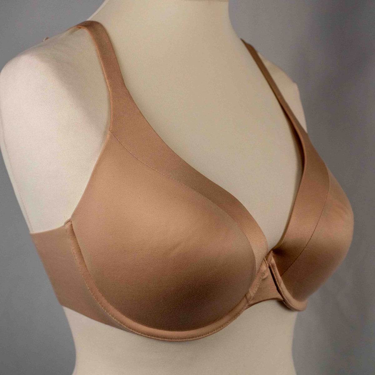 Triumph Body Make Up Padded Underwired 40A Soft Touch Bra New With Tags