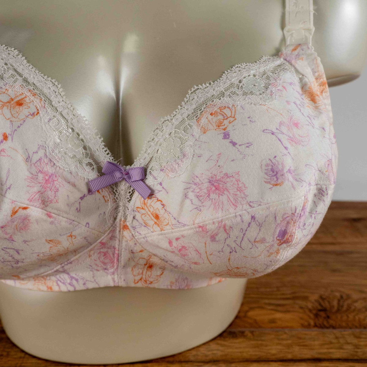 Freya White Non Padded Non Wired Floral 38D Nursing Bra New With Tag