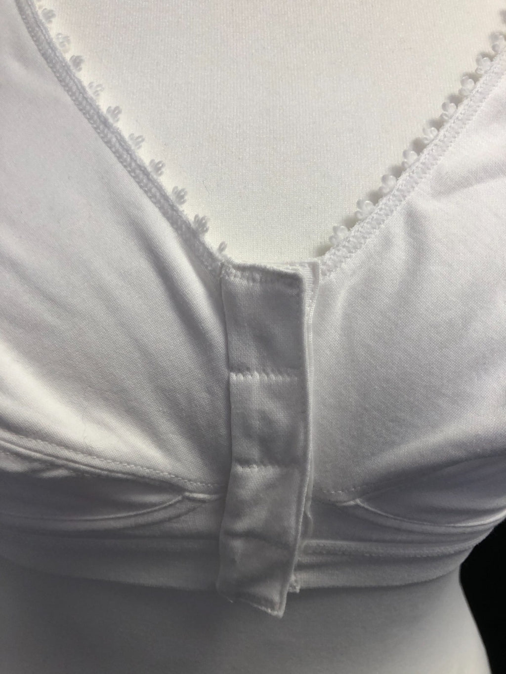 White Bra Royce 32B/C Front Fastening Poppers Non Wired Non Padded  BNWT