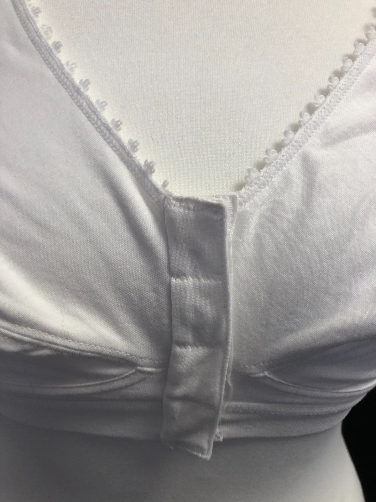 White Bra Royce 32B/C Front Fastening Poppers Non Wired Non Padded  BNWT