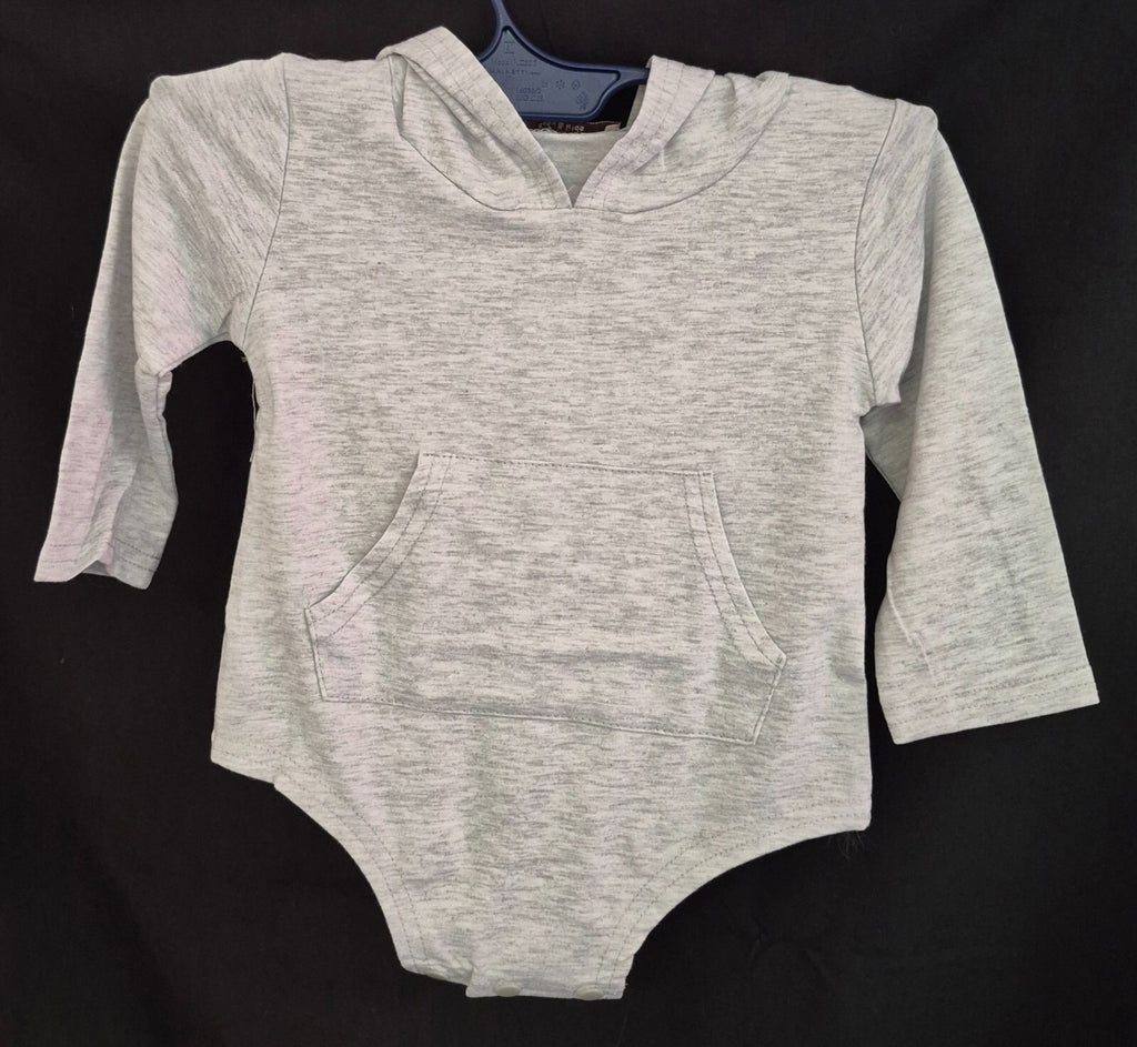 Rorychen Rabbit Bodysuit with detachable tail 0-6 months 70cm Grey NWT