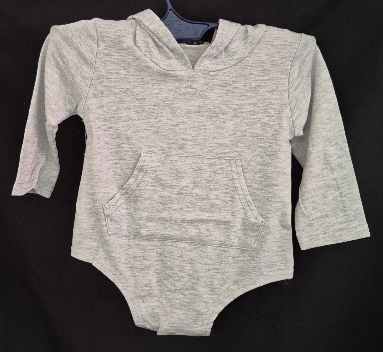 Rorychen Rabbit Bodysuit with detachable tail 0-6 months 70cm Grey NWT